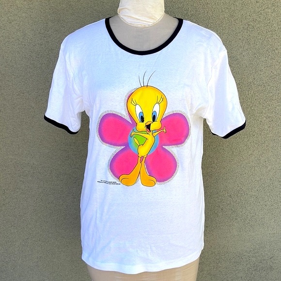 Vintage 1997 Tweety Bird shirt - Picture 1 of 11